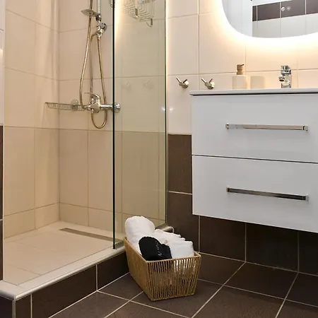 Olivio Apartment *